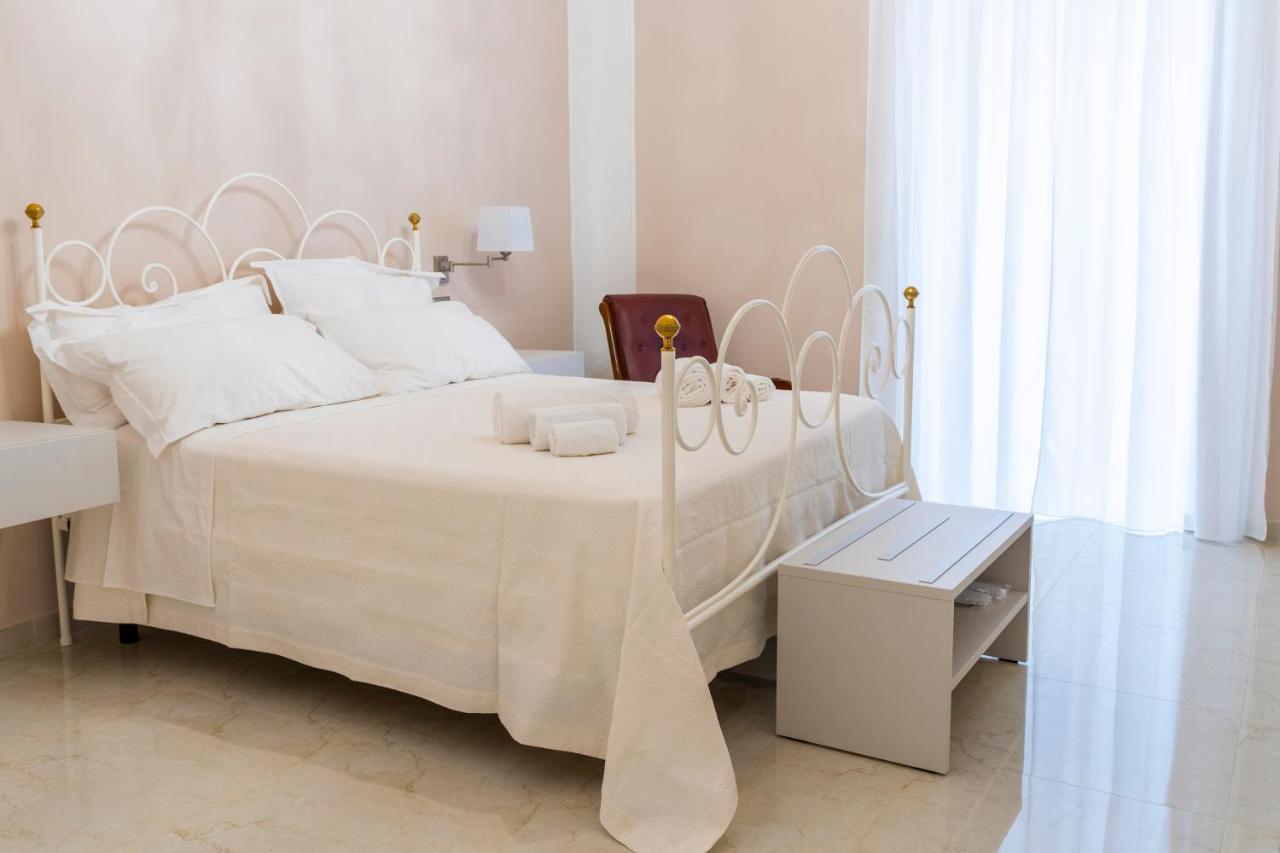 A Casa Dei Miei Hotell San Pietro Vernotico Eksteriør bilde